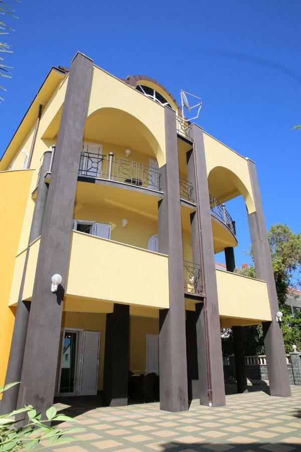 Hotel Vila Nara Vodice Exterior foto